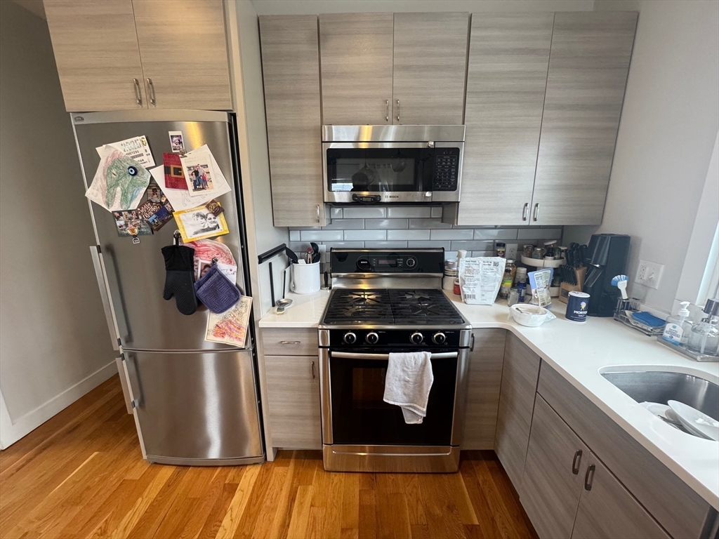 9 Harding Street, Unit 3 Cambridge, MA 02141 - Photo 12 of 42