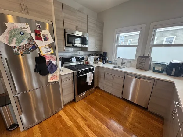 $3,900 | 9 Harding Street, Unit 3, Cambridge, MA 02141