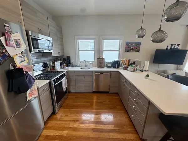 $3,900 | 9 Harding Street, Unit 3, Cambridge, MA 02141