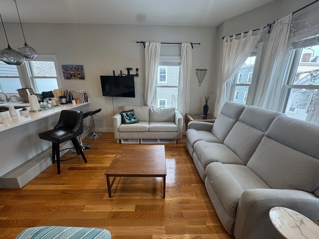 9 Harding Street, Unit 3 Cambridge, MA 02141 - Photo 9 of 42