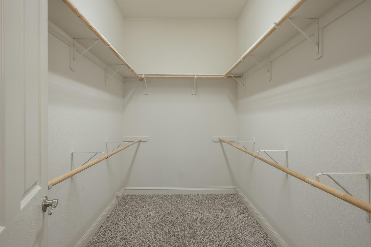 1017 Loyola Avenue Clovis, CA 93619 - Photo 14 of 32