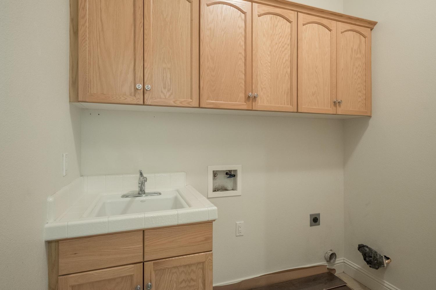 1017 Loyola Avenue Clovis, CA 93619 - Photo 23 of 32