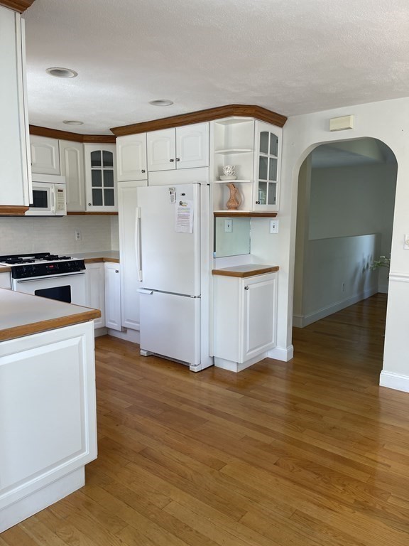 35 Mayflower Road Quincy, MA 02171 - Photo 8 of 21 Gallery Image 8