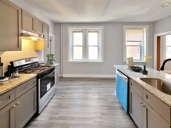$3,695 | 43 Mt Pleasant Avenue, Unit 3, Boston, MA 02119