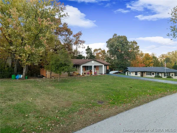 $260,500 | 112 Cheryl Drive, New Albany, IN 47150