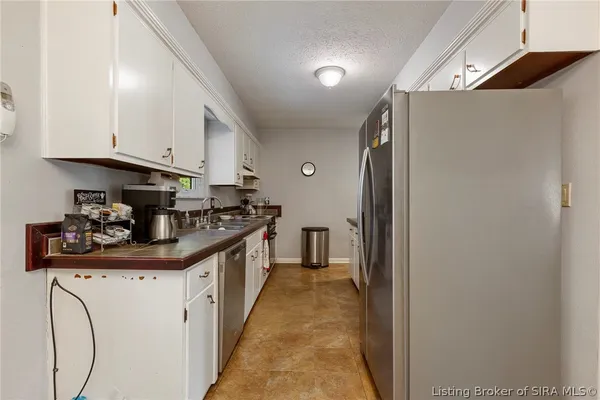 $260,500 | 112 Cheryl Drive, New Albany, IN 47150