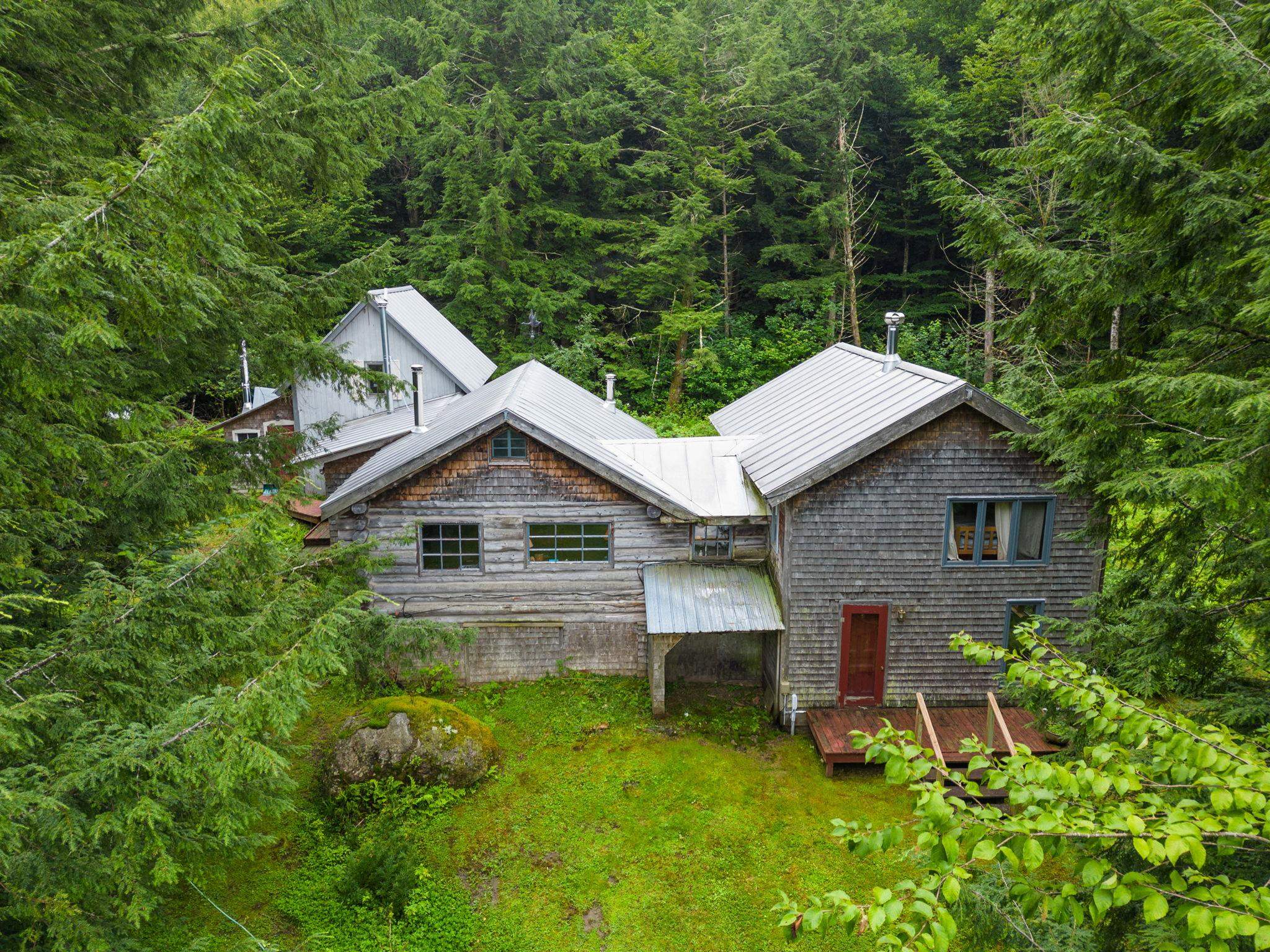 222 Dreamers Road Montgomery, VT 05471 - Photo 19 of 40 Gallery Image 19
