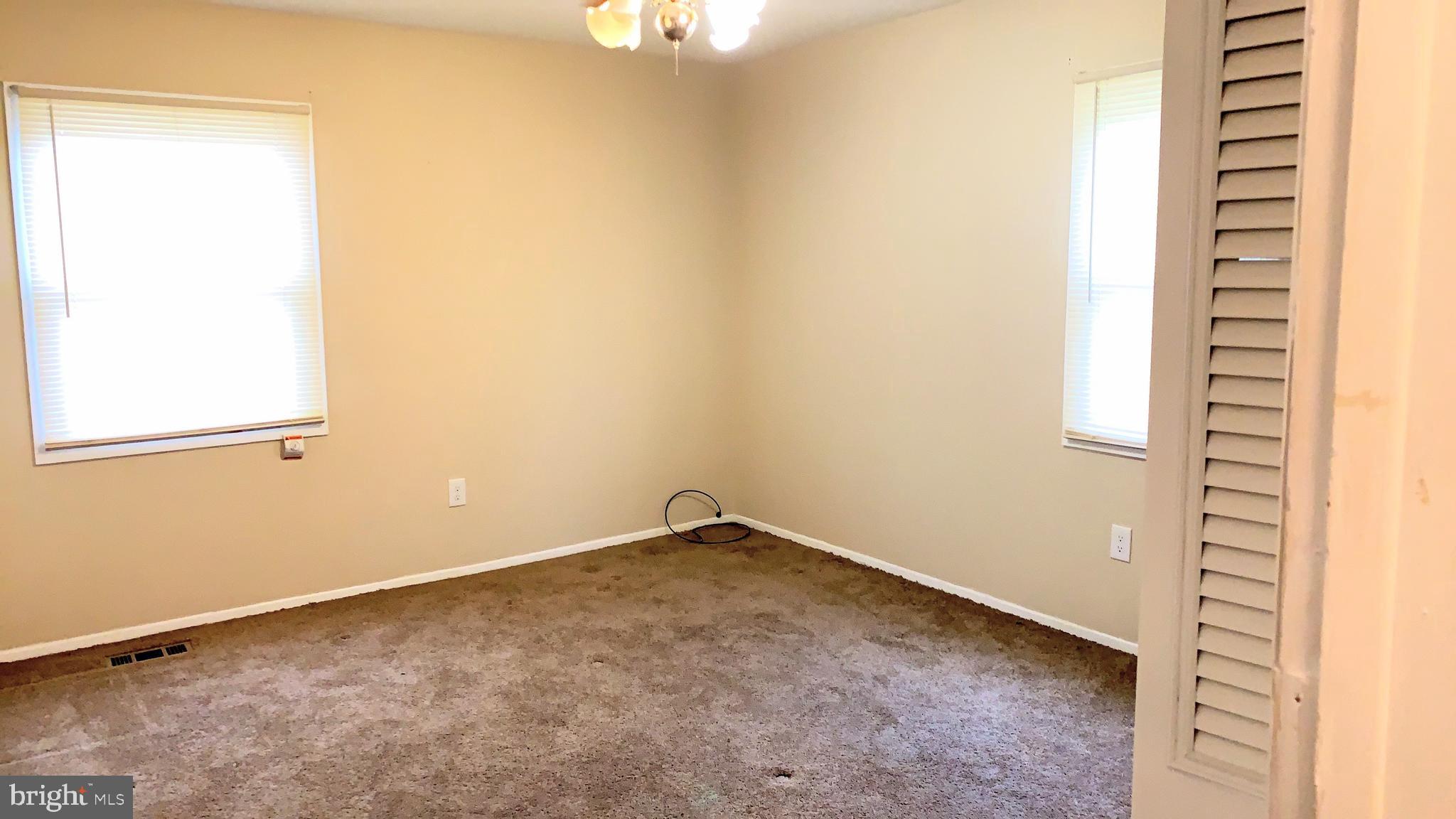 18 Raleigh Place Willingboro, NJ 08046 - Photo 16 of 20