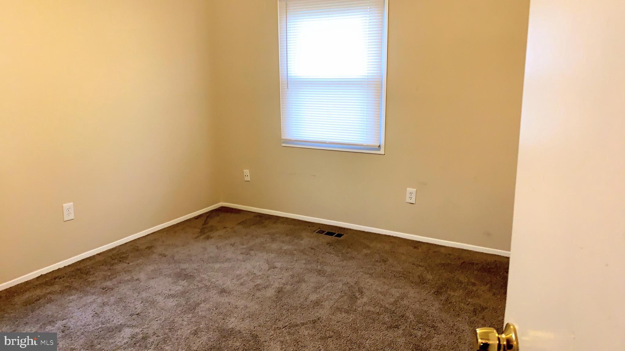 18 Raleigh Place Willingboro, NJ 08046 - Photo 17 of 20