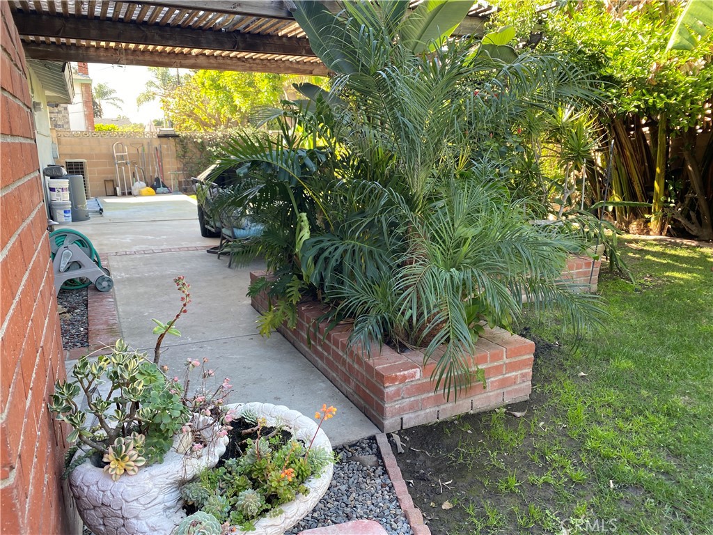 1144 Carson Street Costa Mesa, CA 92626 - Photo 43 of 50