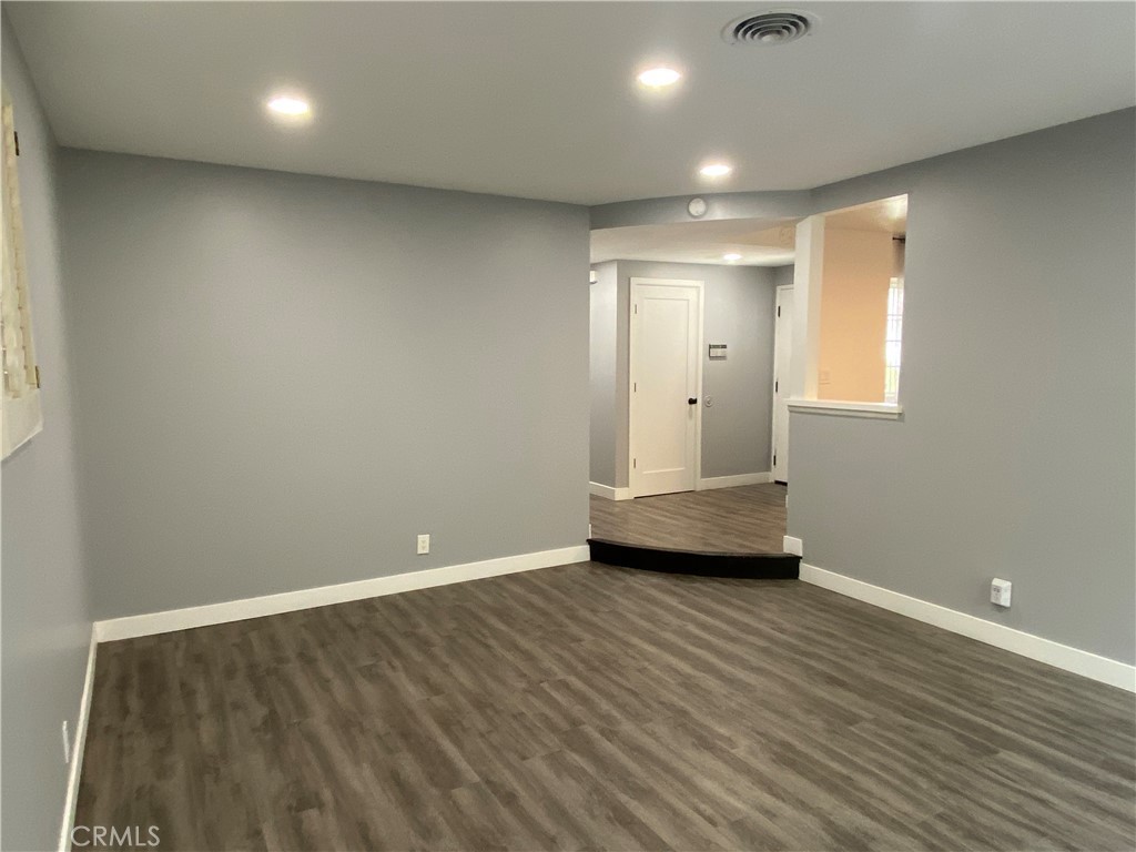 1144 Carson Street Costa Mesa, CA 92626 - Photo 8 of 50
