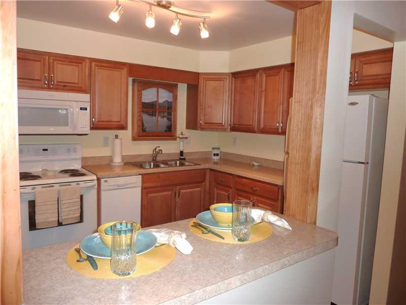 555 Sloop Road, Unit 9 Pittsburgh, PA 15237 - Photo 7 of 16 Kitchen.