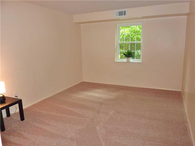 555 Sloop Road, Unit 9 Pittsburgh, PA 15237 - Photo 8 of 16 Master Bedroom.