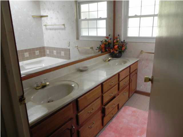 10000 Old State Road Evansville, IN 47711 - Photo 7 of 24 Gallery Image 7