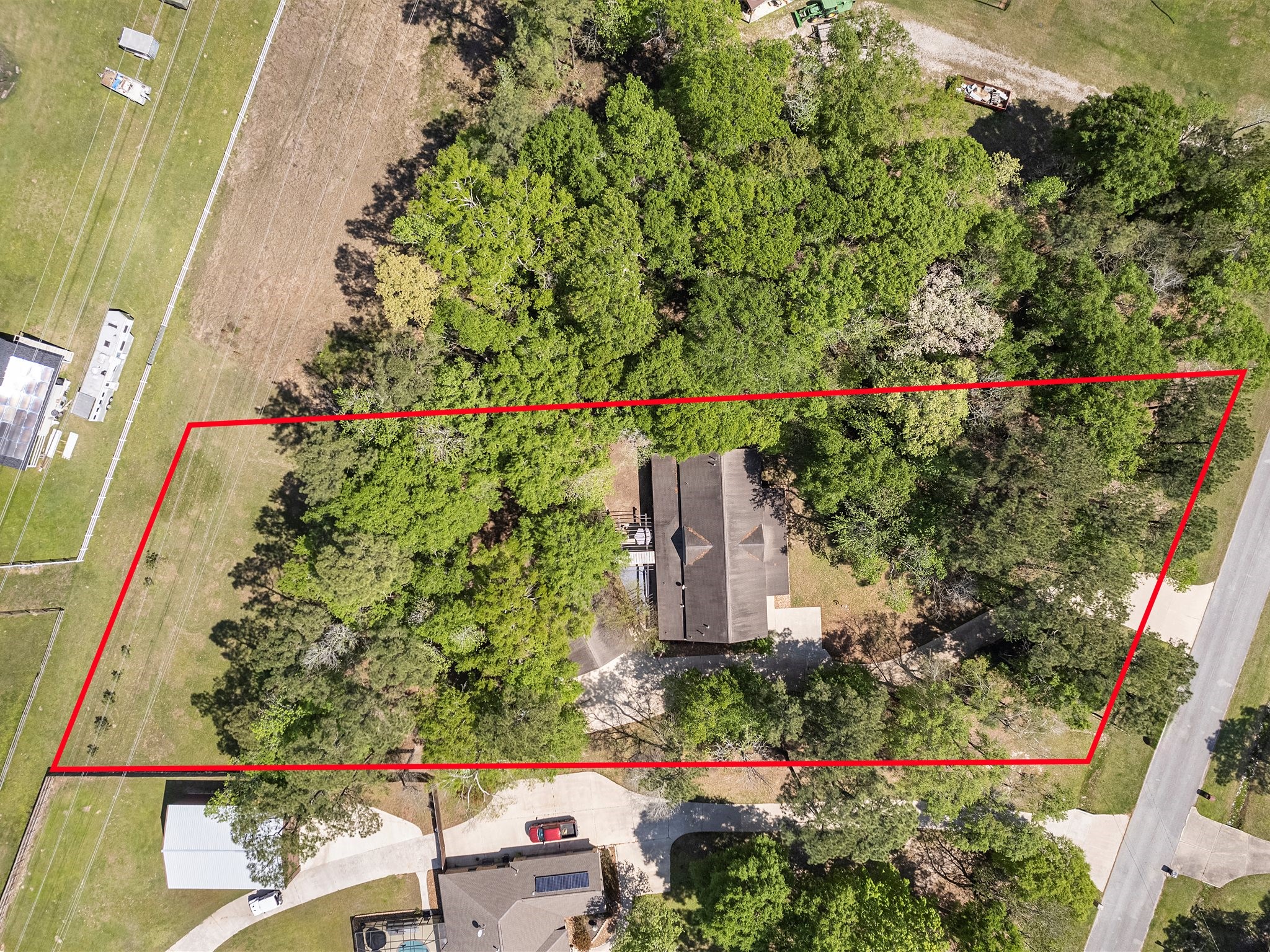 715 Commons Lakeview Drive Huffman, TX 77336 - Photo 50 of 50 view of a large yard