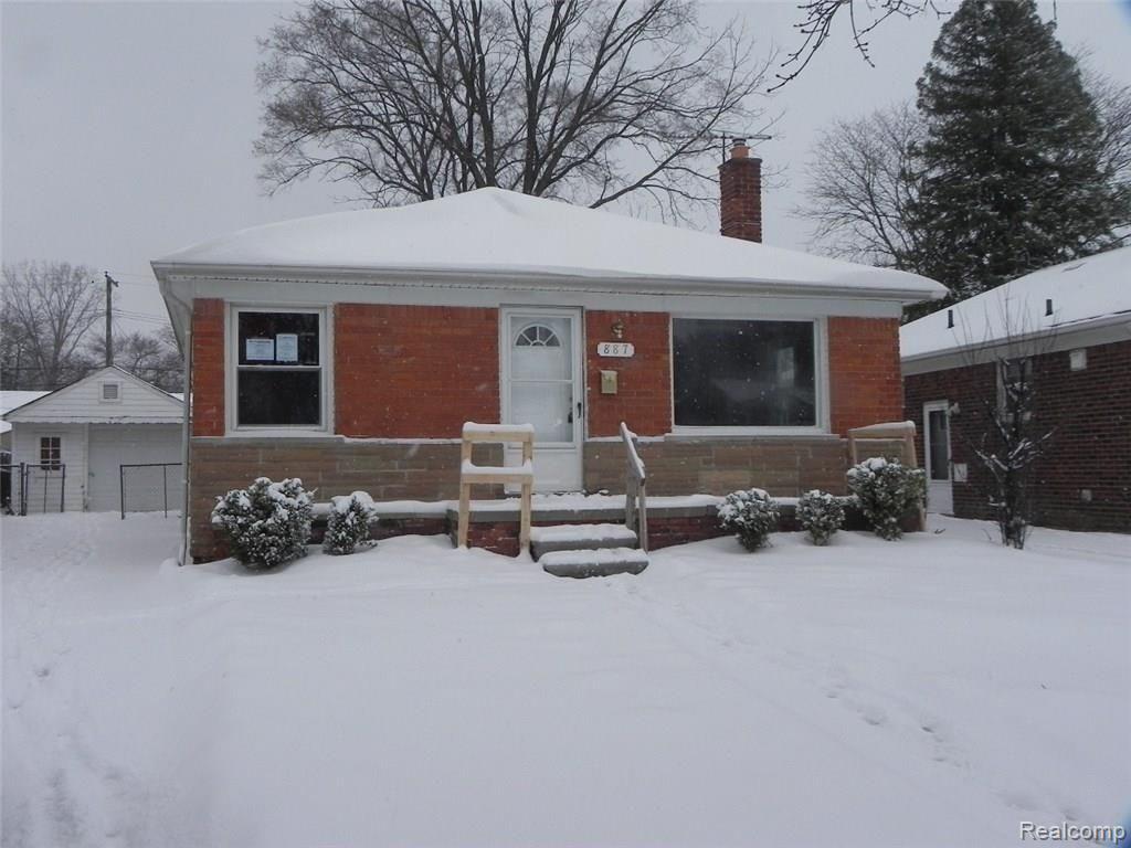 887 Sherbourne Street Inkster, MI 48141 - Photo 2 of 29 DSCN1004.JPG