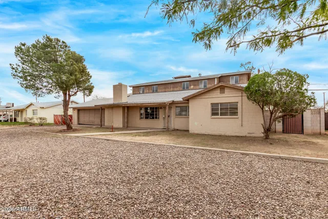 $2,275 | 1125 East 11th Street, Casa Grande, AZ 85122