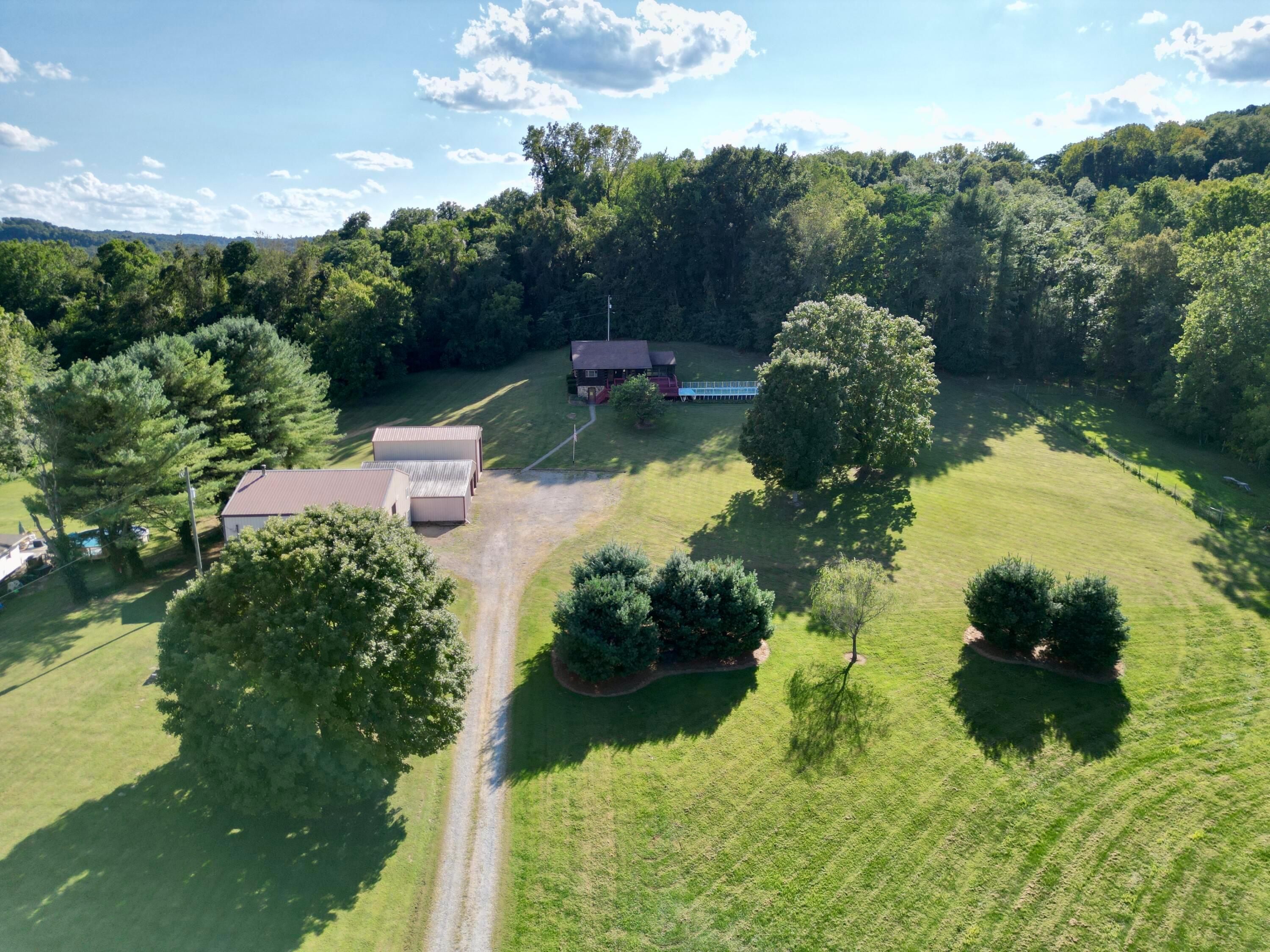8916 Newark Road Nashport, OH 43830 - Photo 14 of 72 dji_fly_20250902_173408_452_175689965919