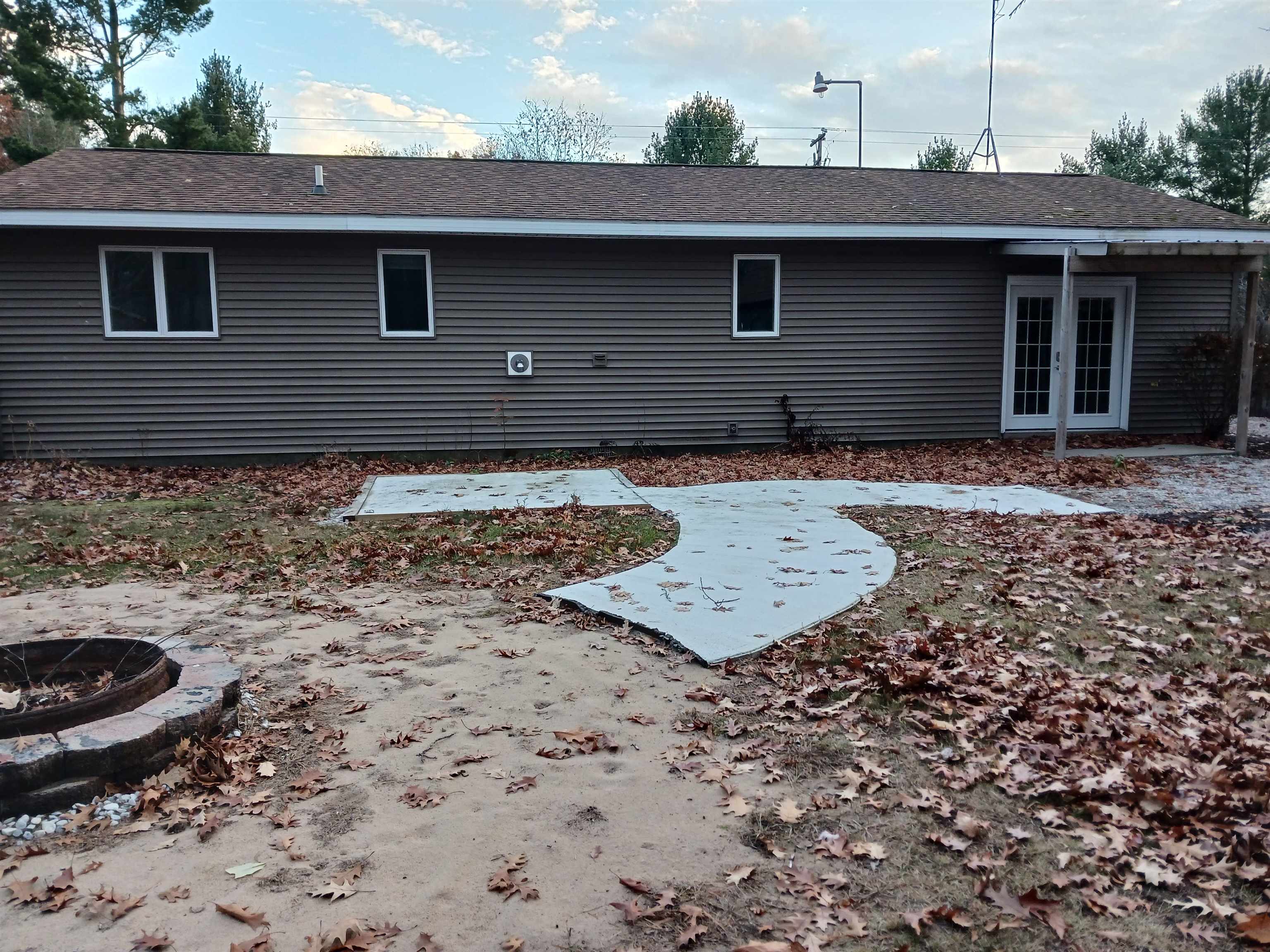 4991 Ridley Road Greenbush, MI 48738 - Photo 3 of 26