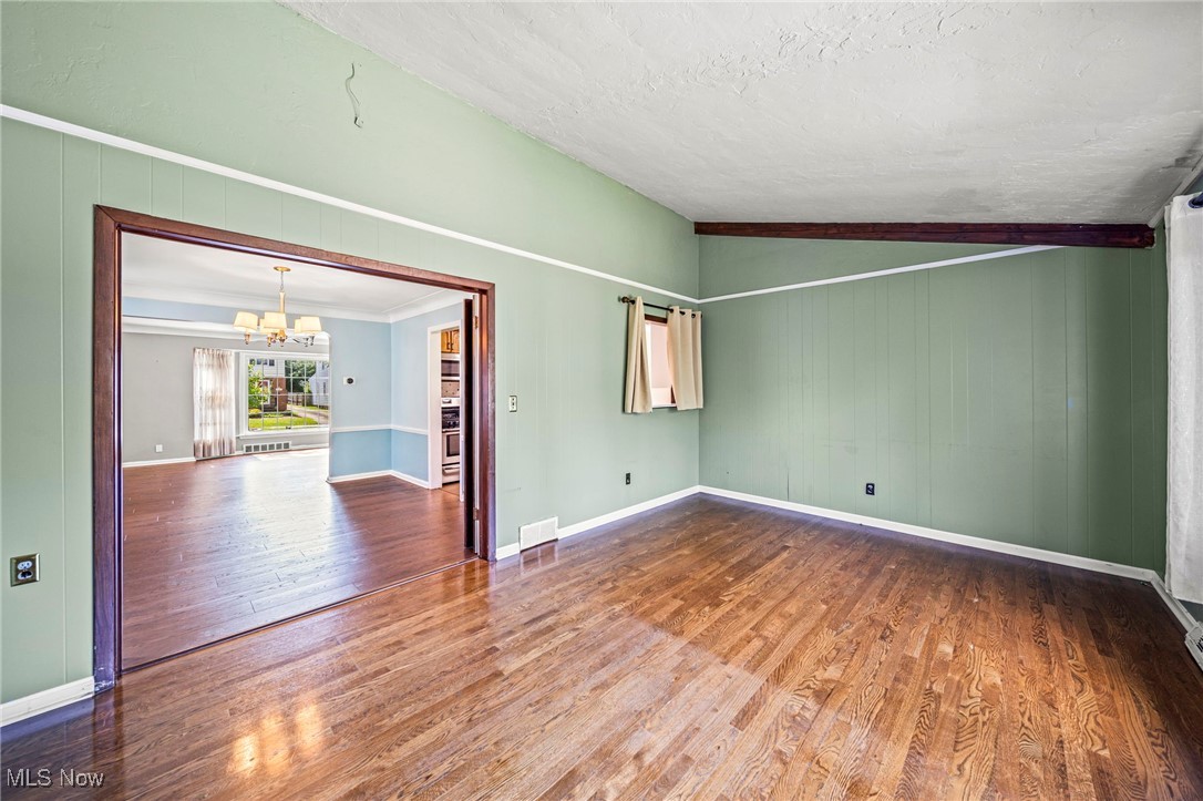 4069 Bushnell Road University Heights, OH 44121 - Photo 13 of 40
