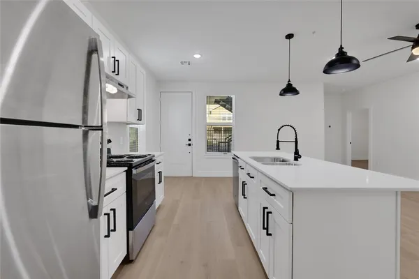 $1,650 | 2619 Delafield Street, Unit 4, Houston, TX 77023