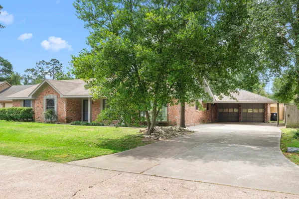 $3,150 | 10139 Knoboak Drive, Houston, TX 77080