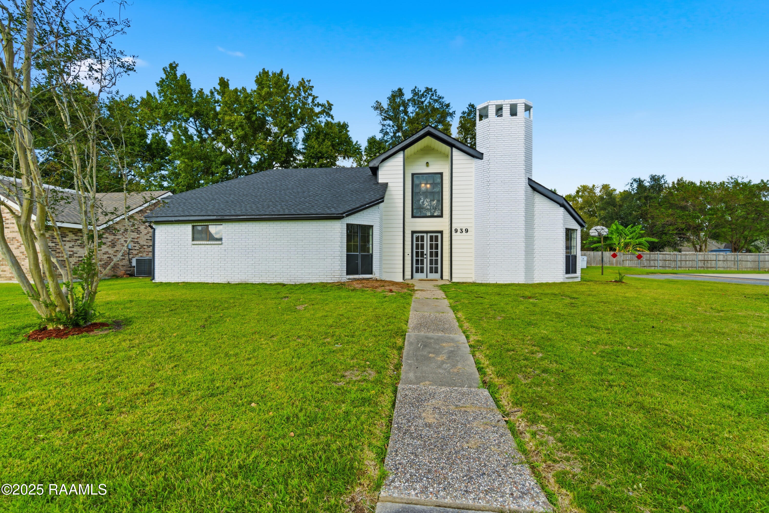 939 Rosedown Lane Lafayette, LA 70503 - Photo 7 of 30 DSC08378
