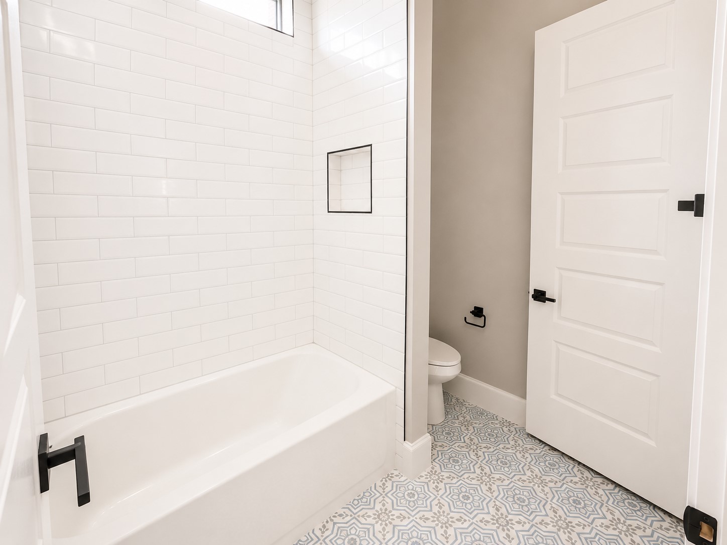 112 Axis Loop Georgetown, TX 78628 - Photo 11 of 20 Gallery Image 11