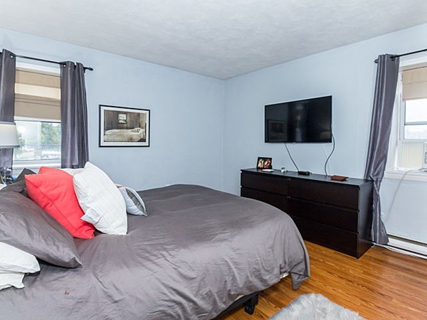 116 Spring Street, Unit C2 Boston, MA 02132 - Photo 5 of 11 Gallery Image 5