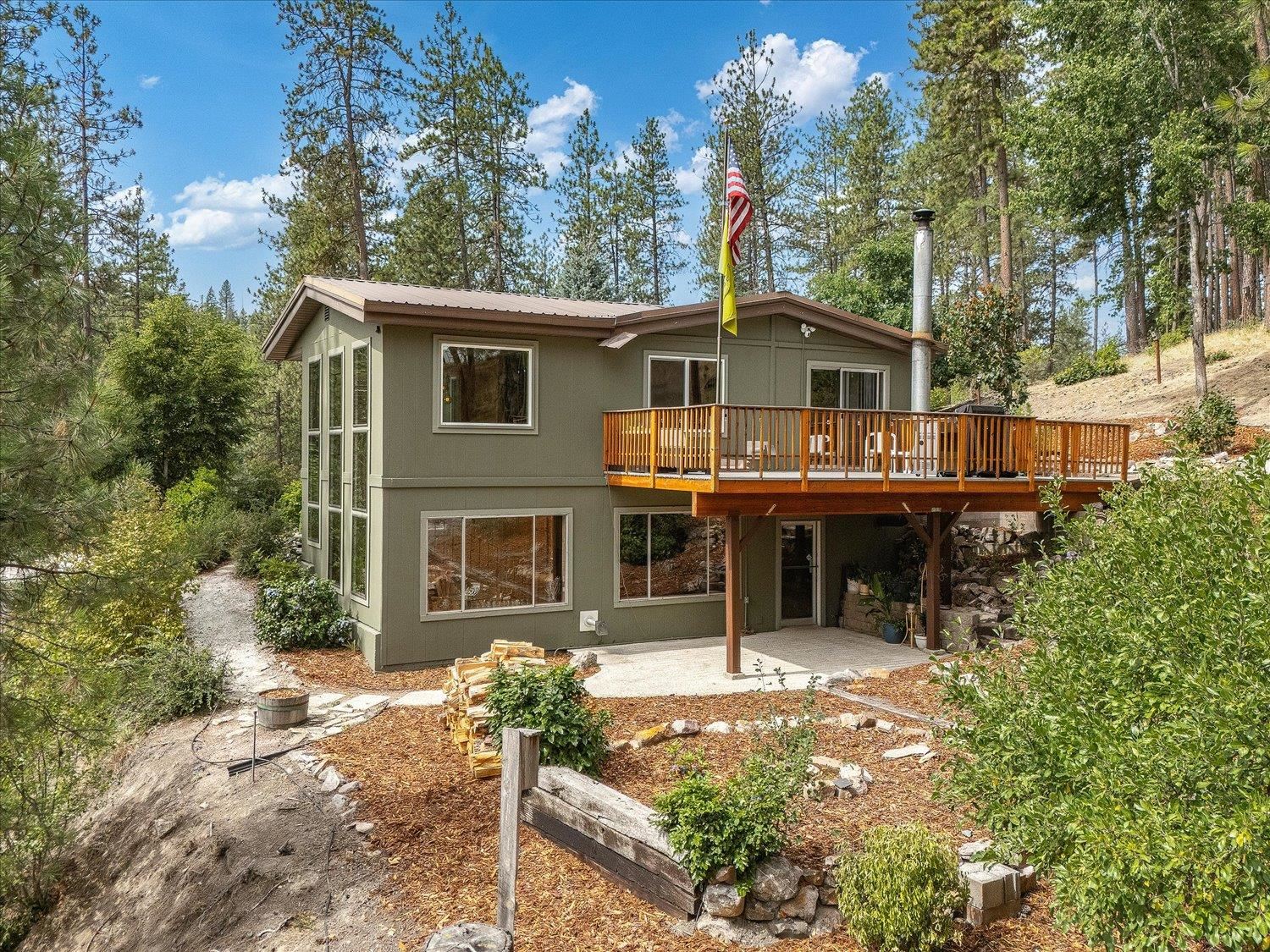 3129 Wrights Valley Road Chewelah, WA 99109 - Photo 1 of 50