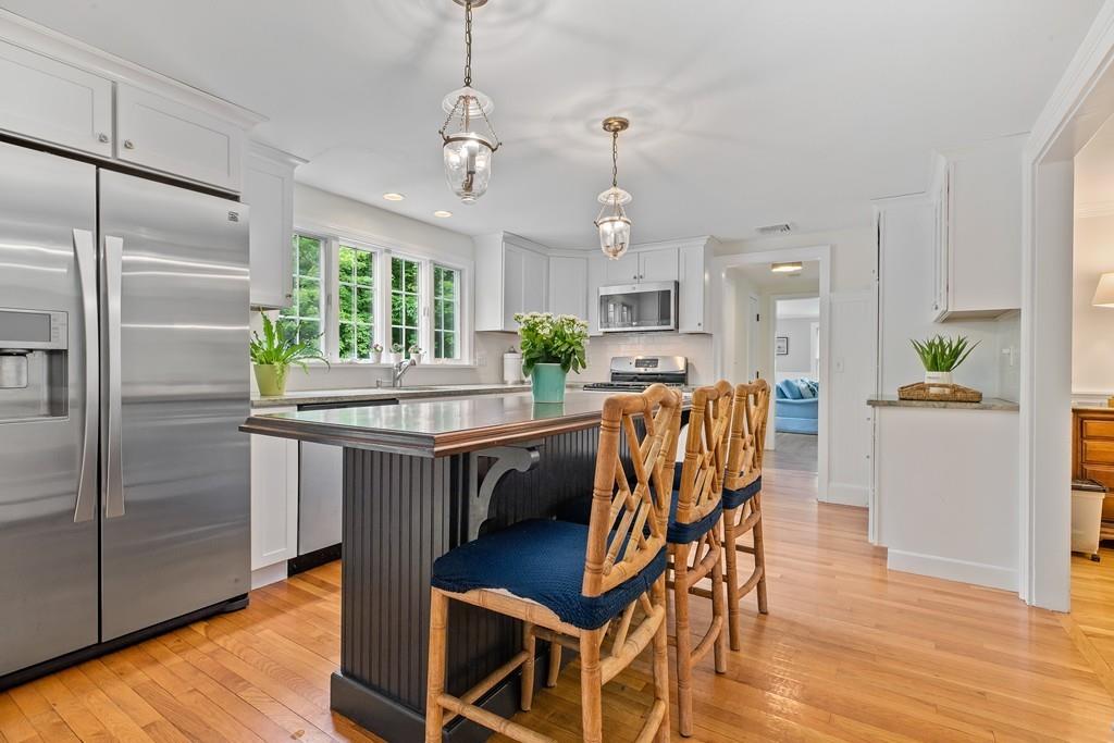 104 Howe Road Cohasset, MA 02025 - Photo 4 of 39 Gallery Image 4