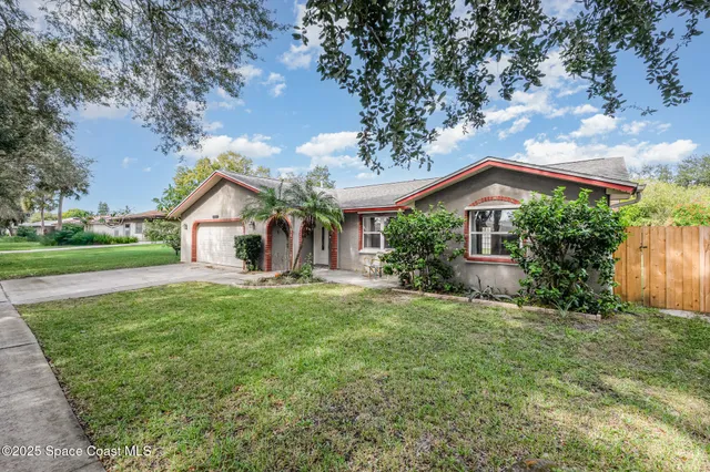 $379,500 | 1896 Nicklaus Drive, Melbourne, FL 32935
