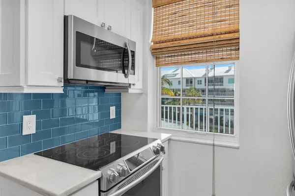 $519,000 | 140 Palm Street, Unit 403, Marco Island, FL 34145