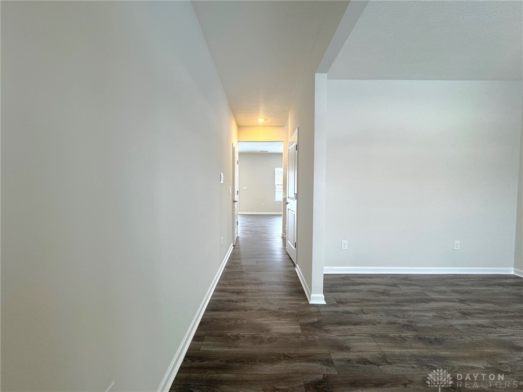 2216 Hackberry Street Springfield, OH 45505 - Photo 4 of 22 Gallery Image 4