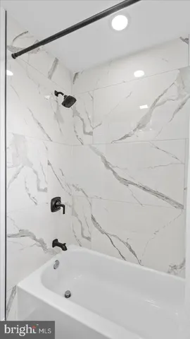 $2,300 | 2529 Liberty Parkway, Baltimore, MD 21222