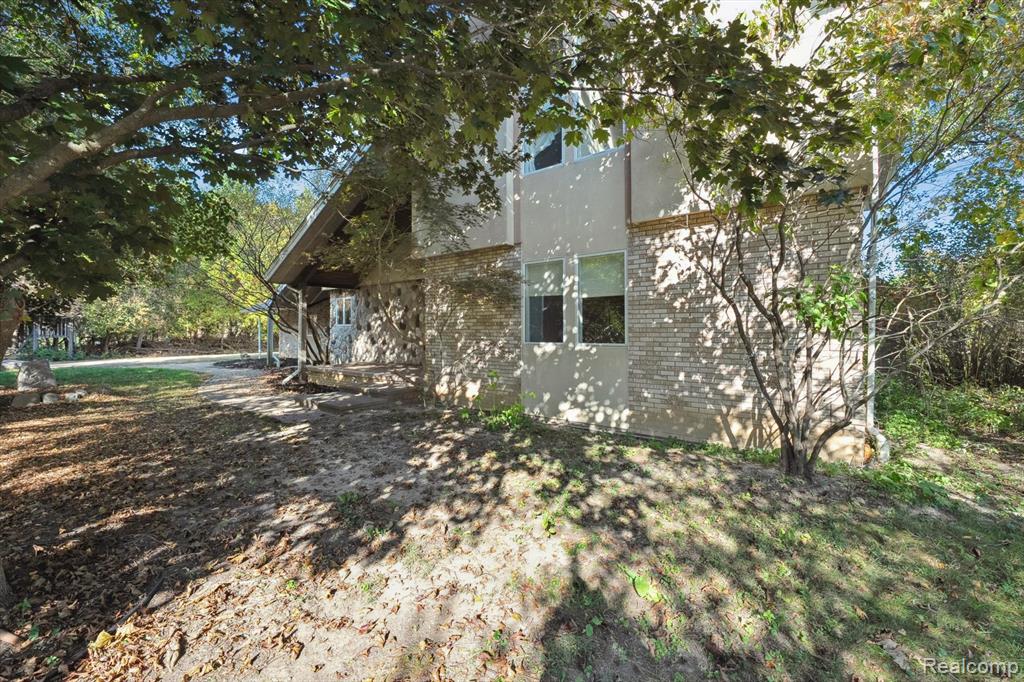 1792 Tooley Road Howell, MI 48843 - Photo 46 of 47
