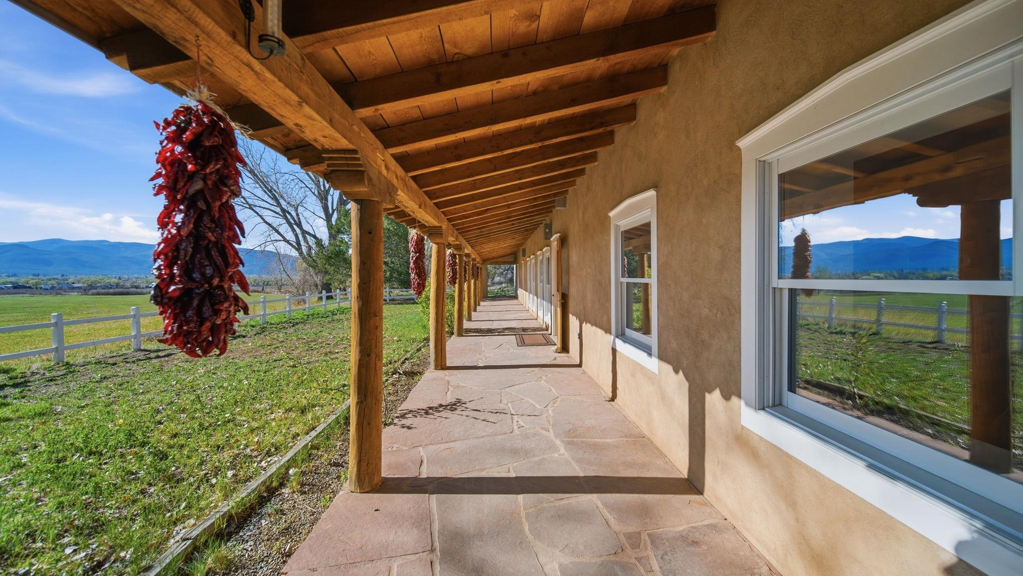 8 Painter Road El Prado, NM 87529 - Photo 3 of 50 Gallery Image 3