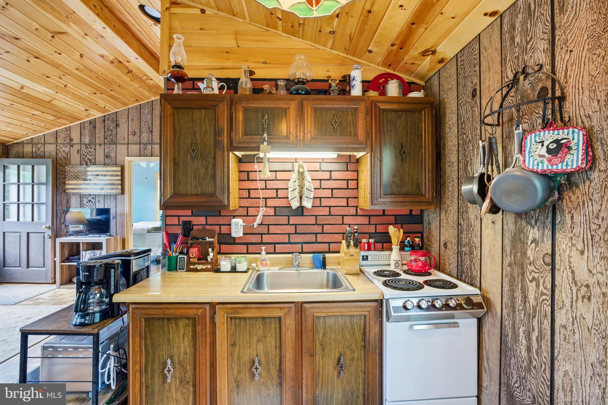 789 Mill Run Road Shenandoah, VA 22849 - Photo 14 of 76 Gallery Image 14