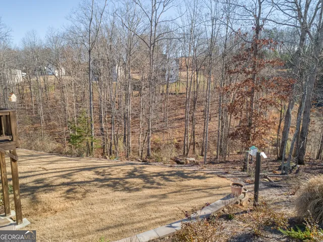 a picture of a bathroom