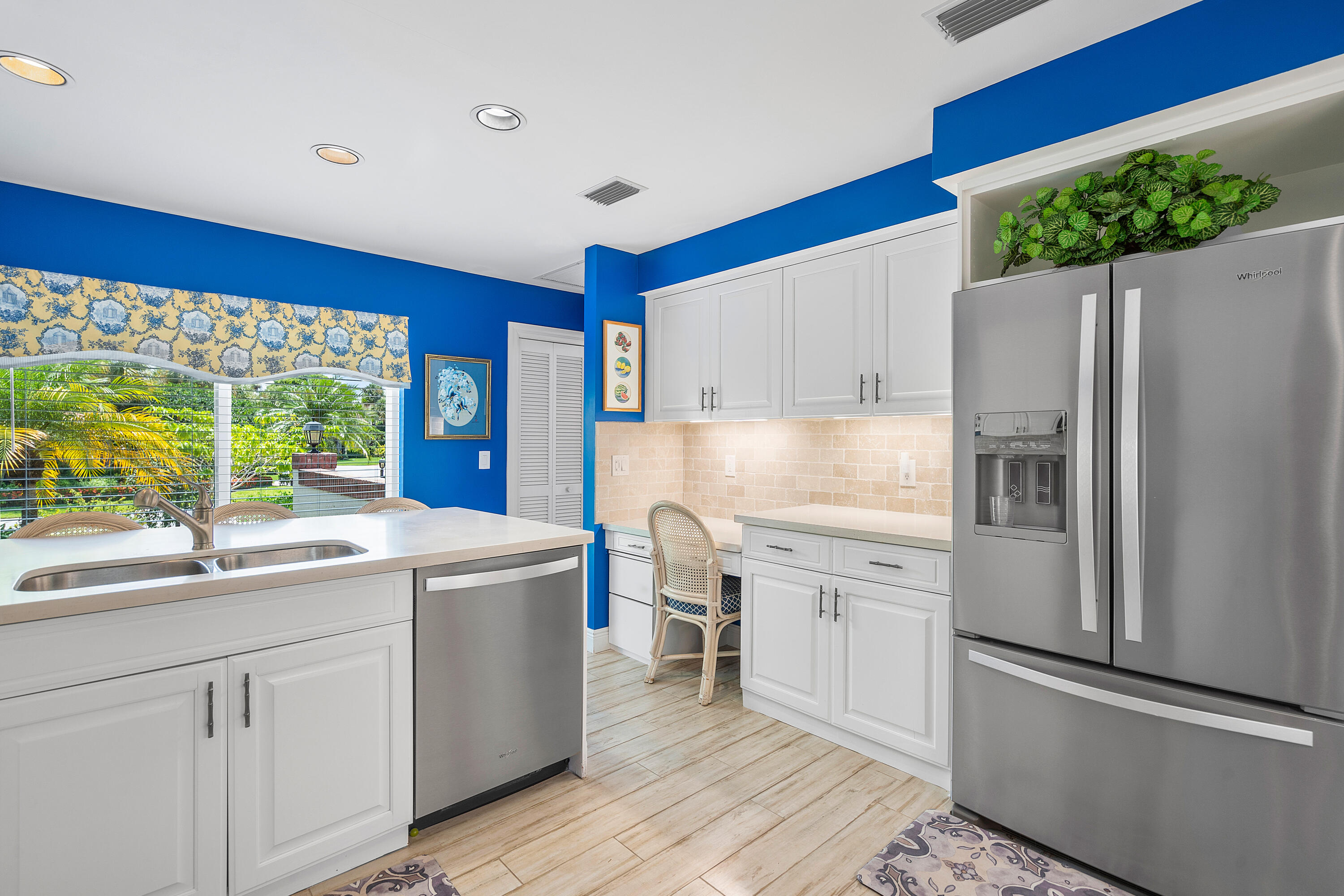 16632 Narrows Drive Jupiter, FL 33477 - Photo 11 of 49 015-16632NarrowsDrive-Jupiter-FL-33477-F