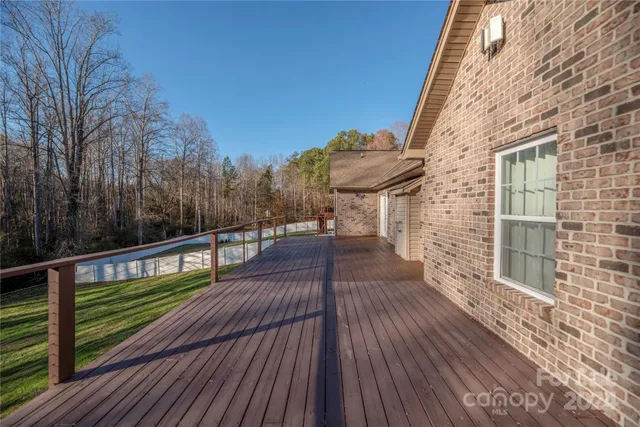 $750,000 | 1350 Kensington Circle, Newton, NC 28658