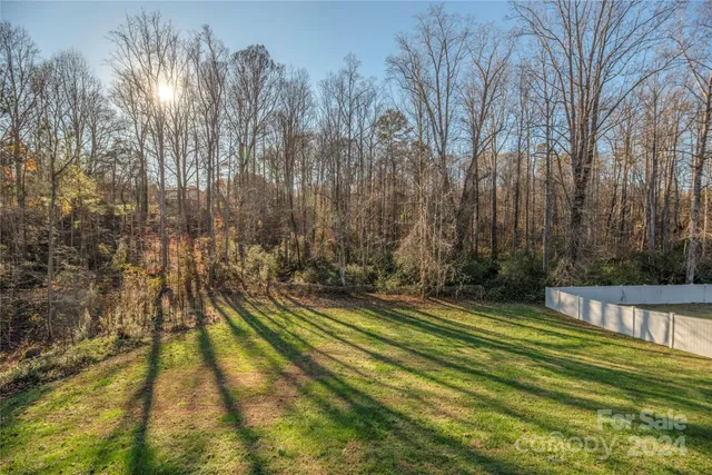 $750,000 | 1350 Kensington Circle, Newton, NC 28658