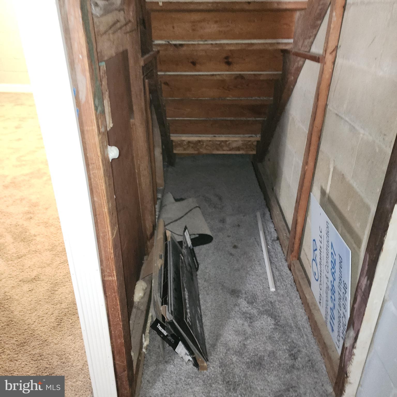 327 Grove Park Road Brooklyn, MD 21225 - Photo 13 of 20 a view of walk in closet