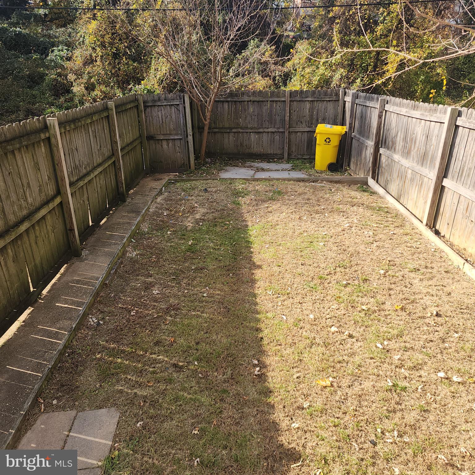 327 Grove Park Road Brooklyn, MD 21225 - Photo 9 of 20 a view of back yard