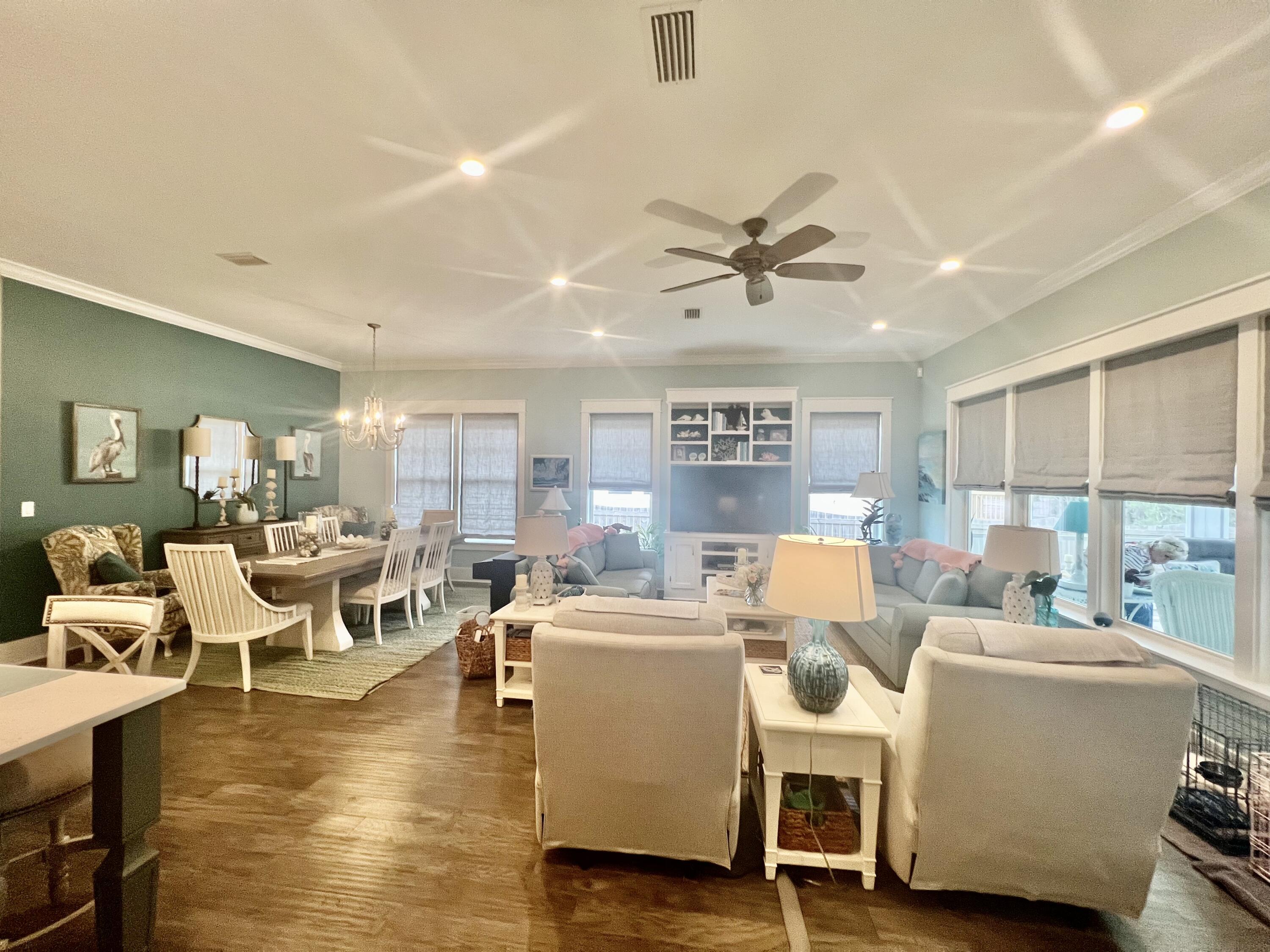 244 Perimeter Place Freeport, FL 32439 - Photo 29 of 72 Living and dining areas