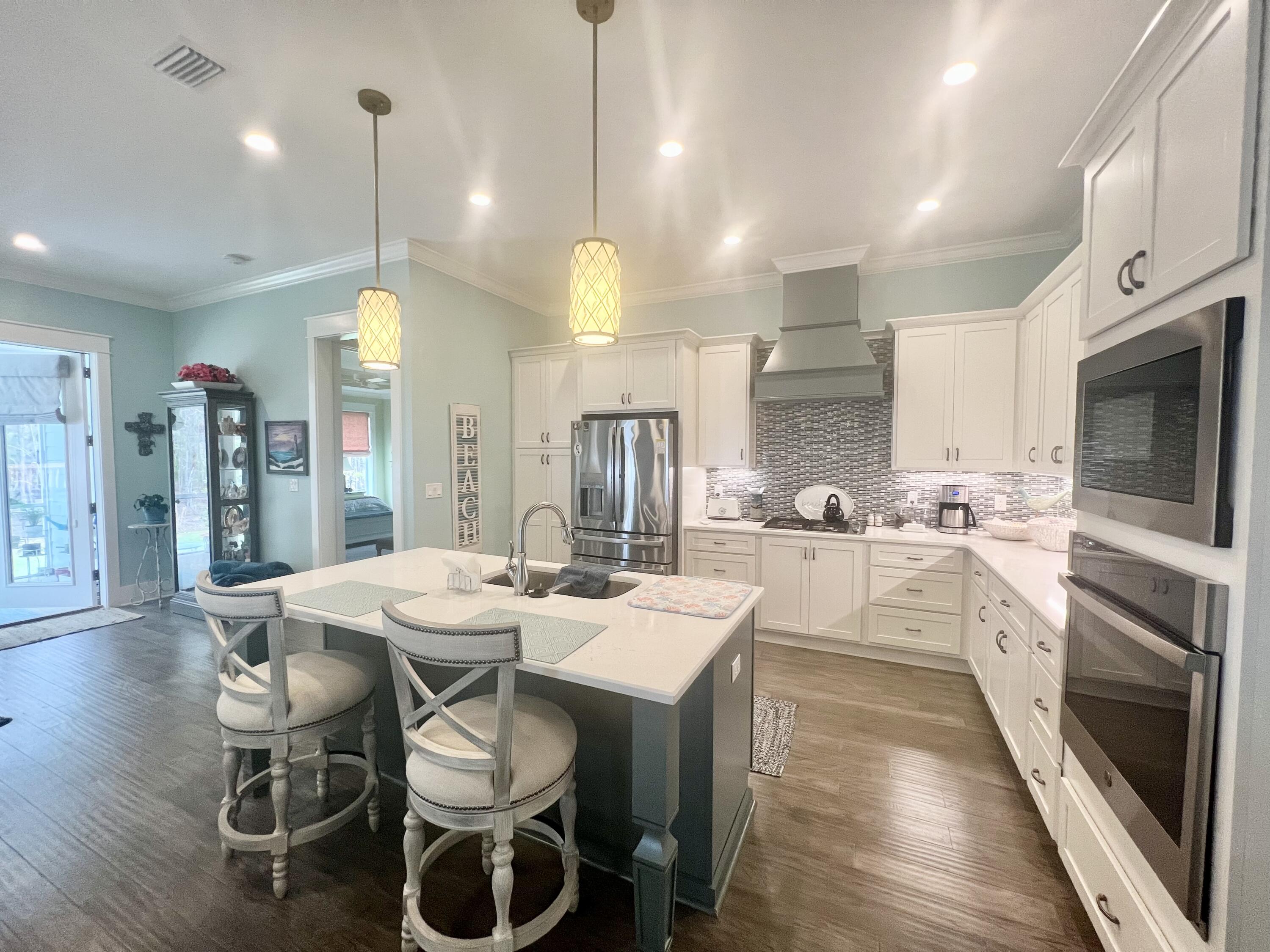 244 Perimeter Place Freeport, FL 32439 - Photo 32 of 72 Island/breakfast bar