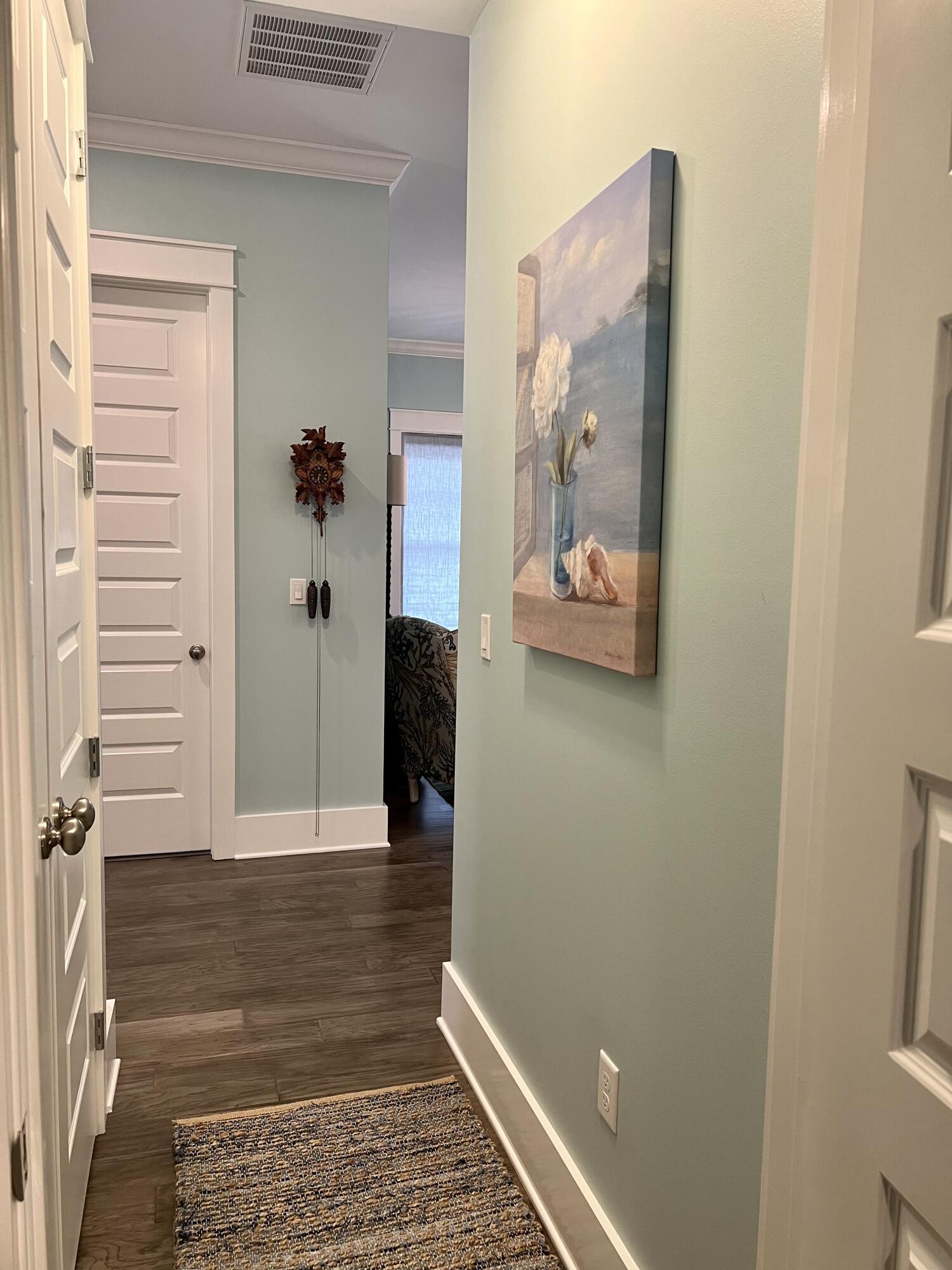 244 Perimeter Place Freeport, FL 32439 - Photo 44 of 72 1/2 bath looking toward foyer