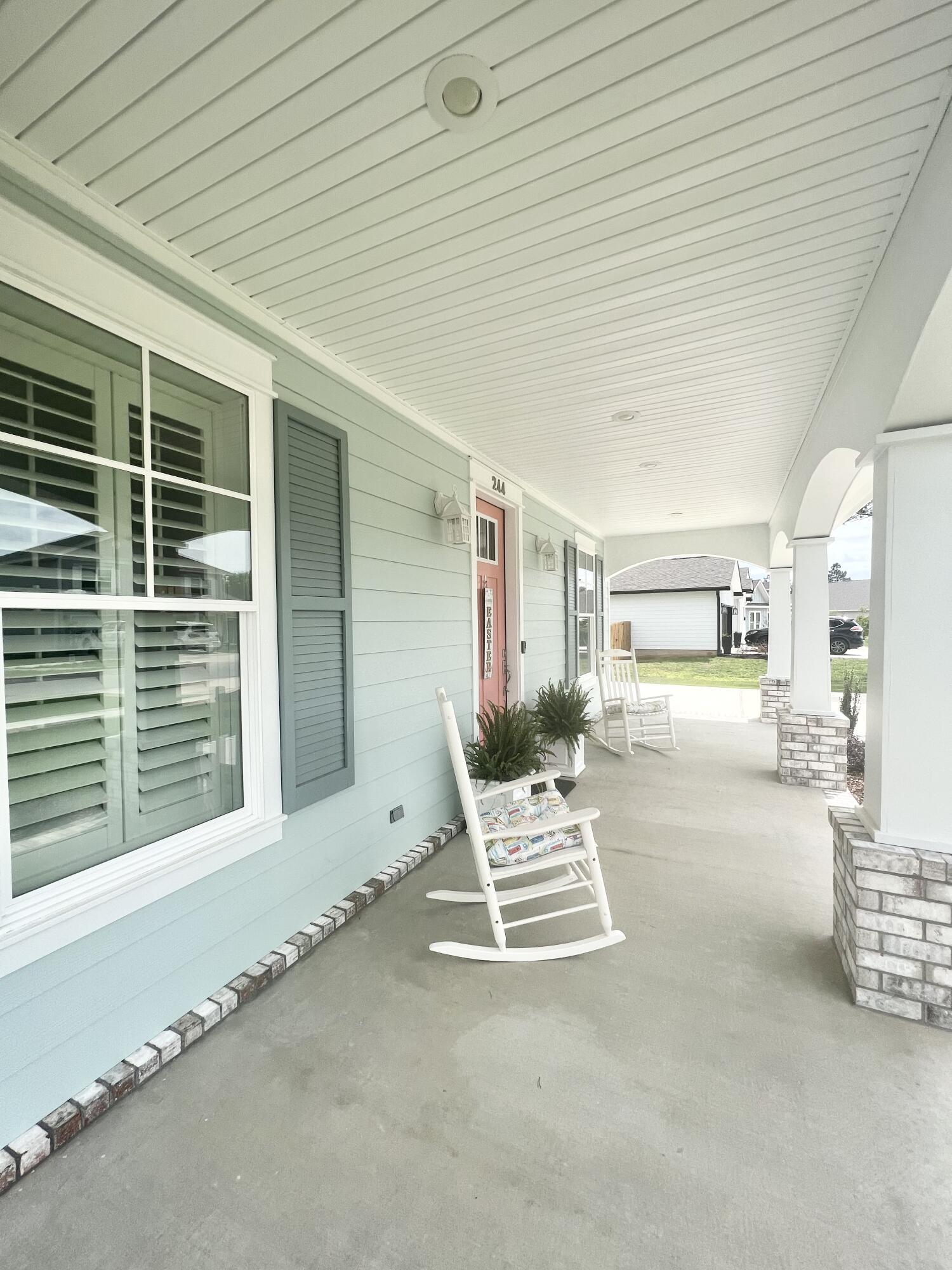 244 Perimeter Place Freeport, FL 32439 - Photo 6 of 72 Sit and stay awhile!