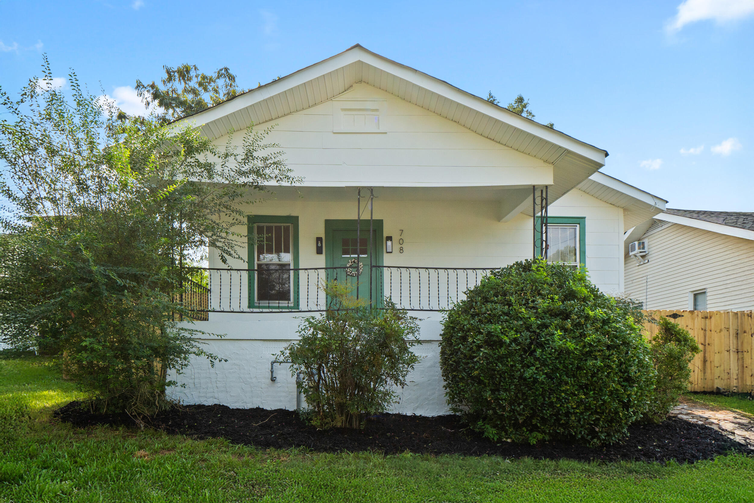 708 Gillespie Road Chattanooga, TN 37411 - Photo 2 of 25 dsc04933