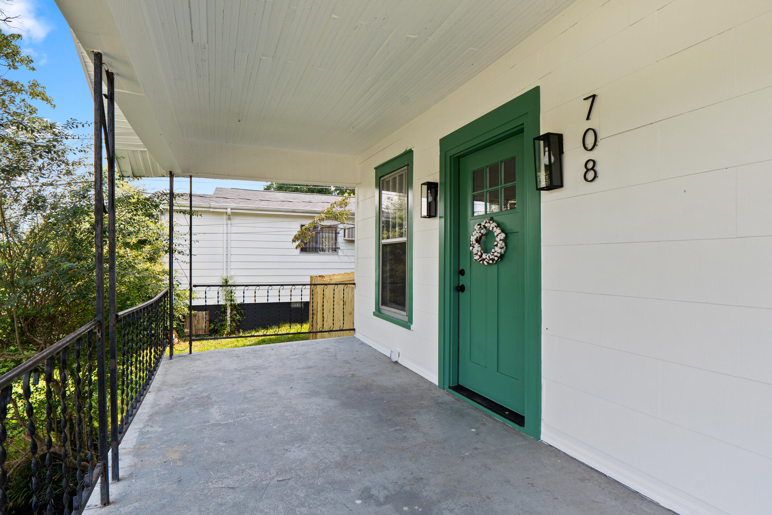 708 Gillespie Road Chattanooga, TN 37411 - Photo 3 of 25 dsc04919